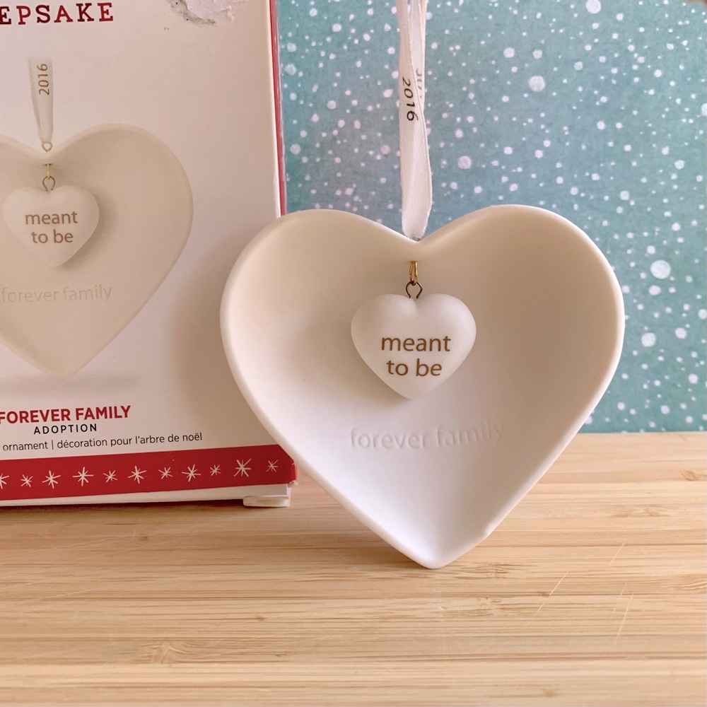 Hallmark Keepsake Ornament * Forever Family * Adoption * 2016